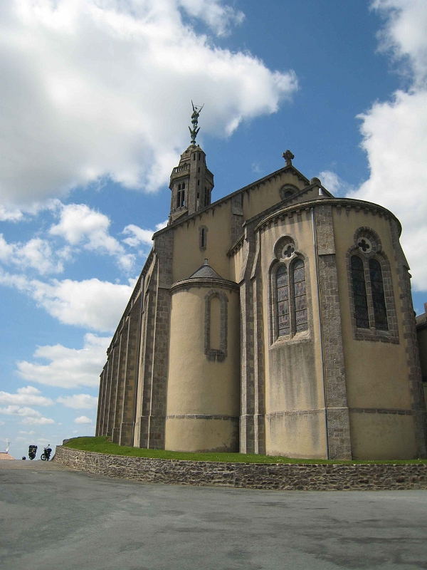 02-Eglise de St Michel Mont Mercure